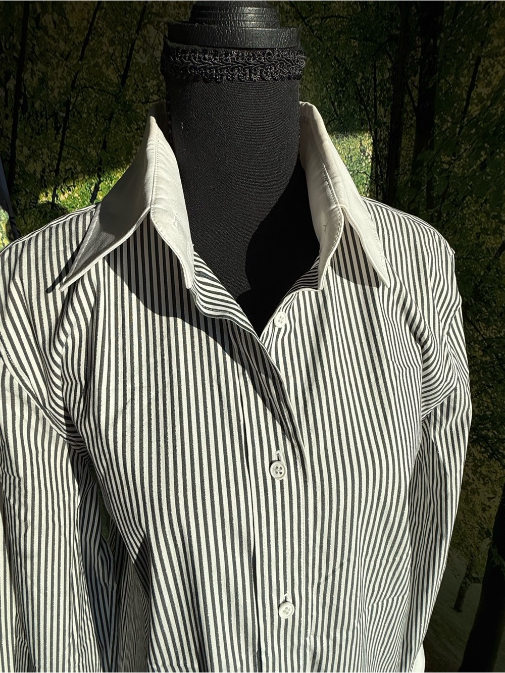 Lafayette 148 New York Shimmer Pinstripe Stretch Cotton Contrast Collar Blouse - Picture 4 of 16